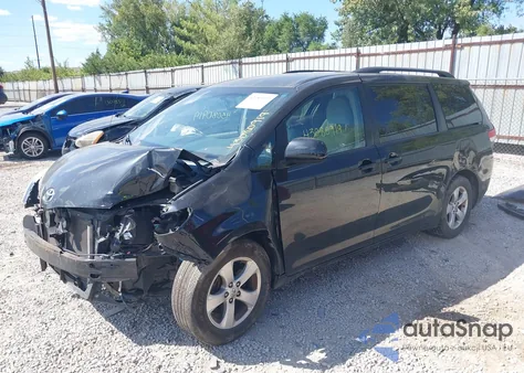 2014 Toyota Sienna Le V6 8 Passenger из США, поврежденный, VIN 5TDKK3DC4ES504273